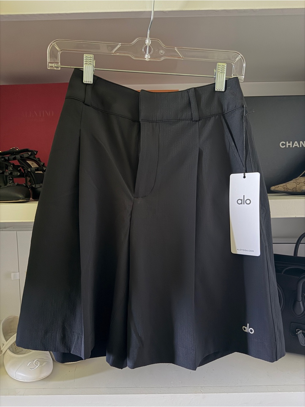 ALO Yoga Black dreamscape short XXS NWT